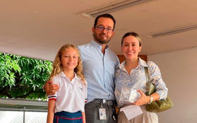 DÍA DE PAPÁ Y MAMÁ